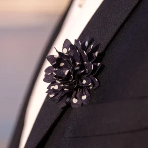 Warren Asher Boutonnière à Fleur Bleu Marine à Pois guranteed de qualité 12