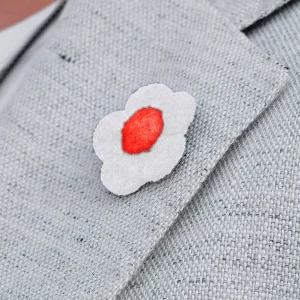 Warren Asher Pin’s à Fleur Blanche Et Rouge De Qualité 16