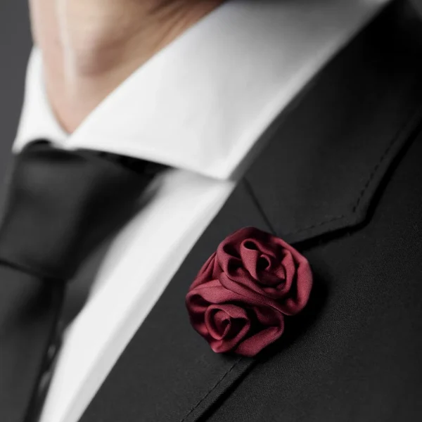 Warren Asher Boutonnière à Fleur De Rose Bourgogne Réductions 4