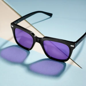 Satisfait ou Remboursé Waykins Lunettes De Soleil Noires Wolfgang Thea à Verres Polarisés Violets 18